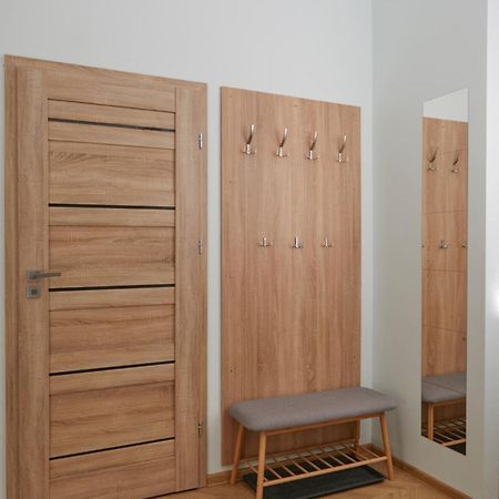Modern Flat By Lukiskiu Square فيلنيوس المظهر الخارجي الصورة